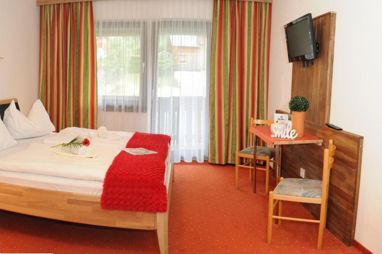 Alpenhotel & Aparthotel Lanz 호엔타우에른 외부 사진